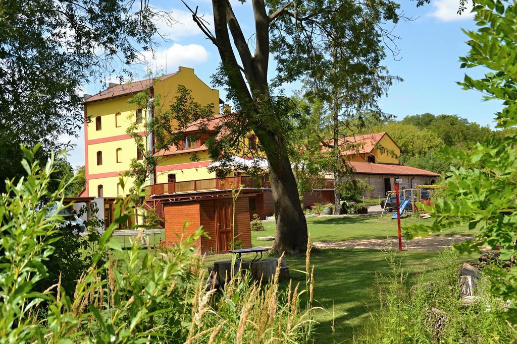 Penzion Mlyn Sedlec Sedlec  Exteriör bild