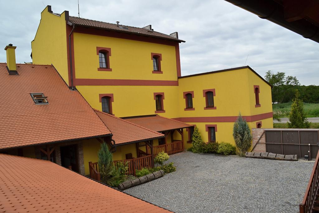 Penzion Mlyn Sedlec Sedlec  Exteriör bild